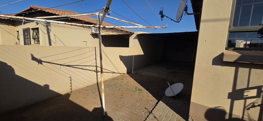 3 Bedroom Property for Sale in Diamant Park Northern Cape